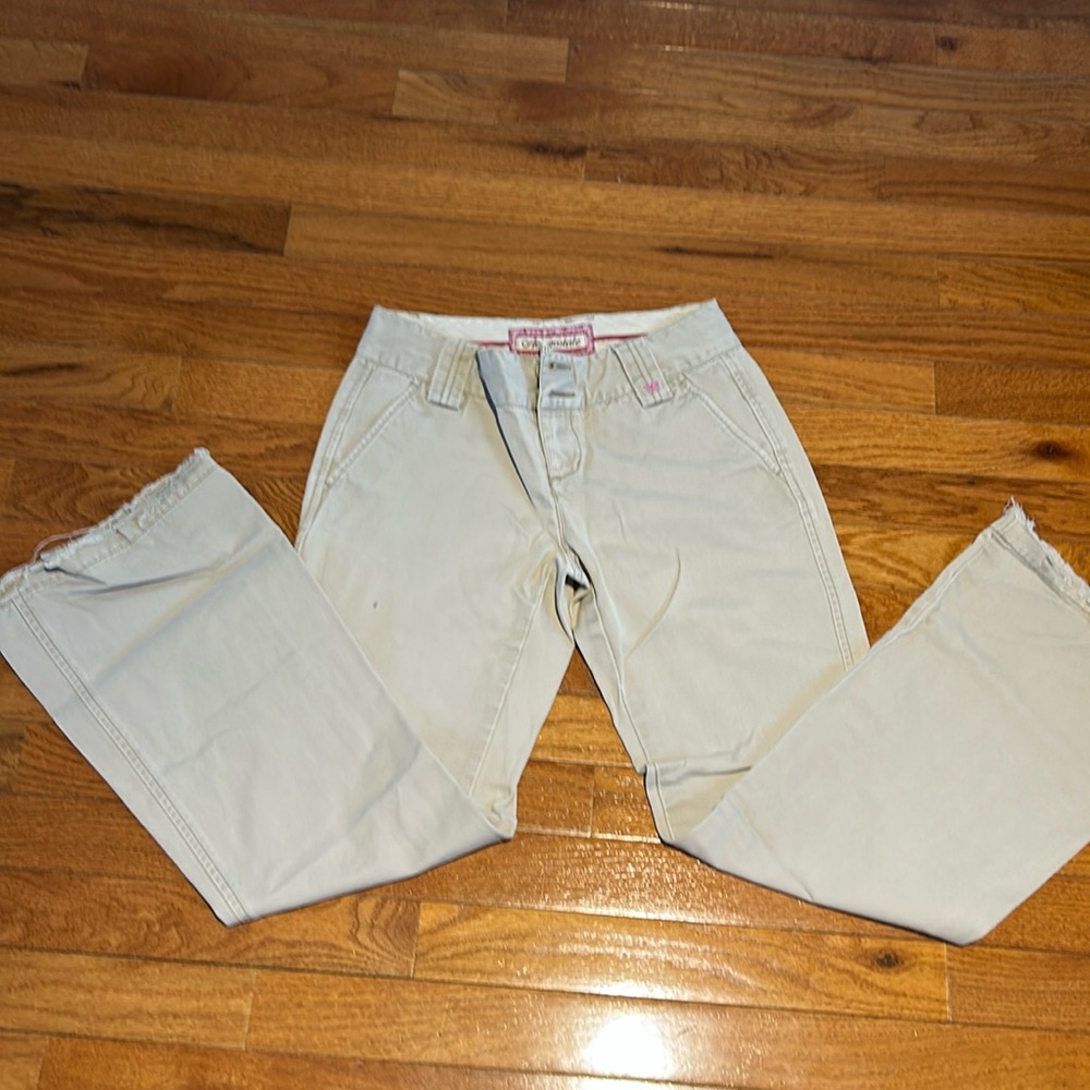 Aeropostale khakis size 1/2 short